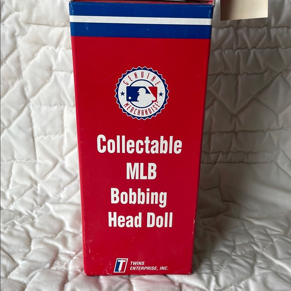 Chicago Cubs Bobblehead Doll - Picture 7 of 9